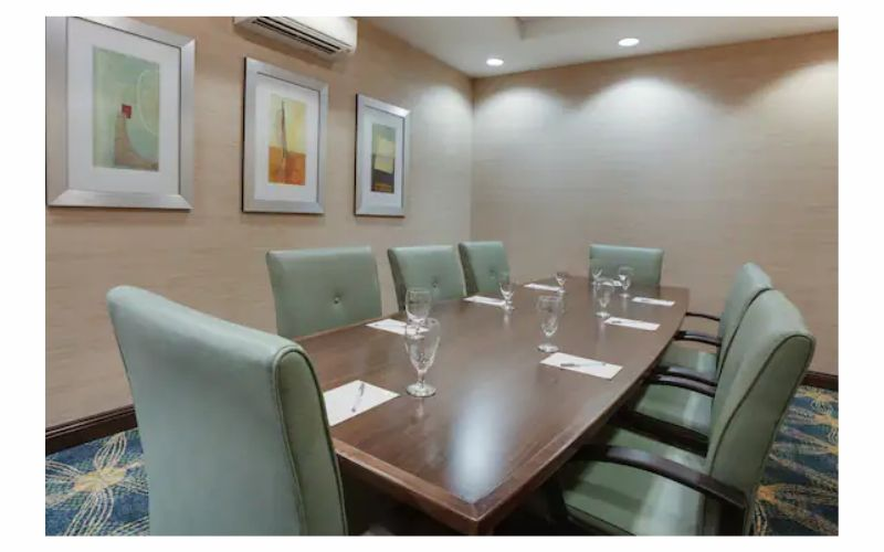 Conference/ Meeting Rooms