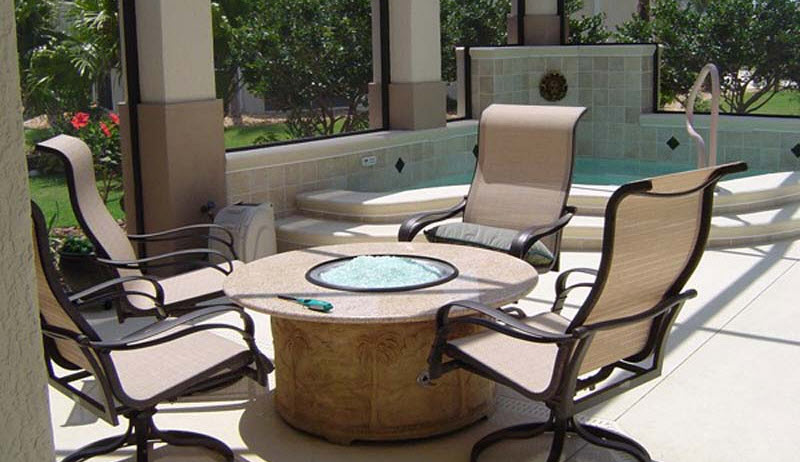Fireplaces/Firepits