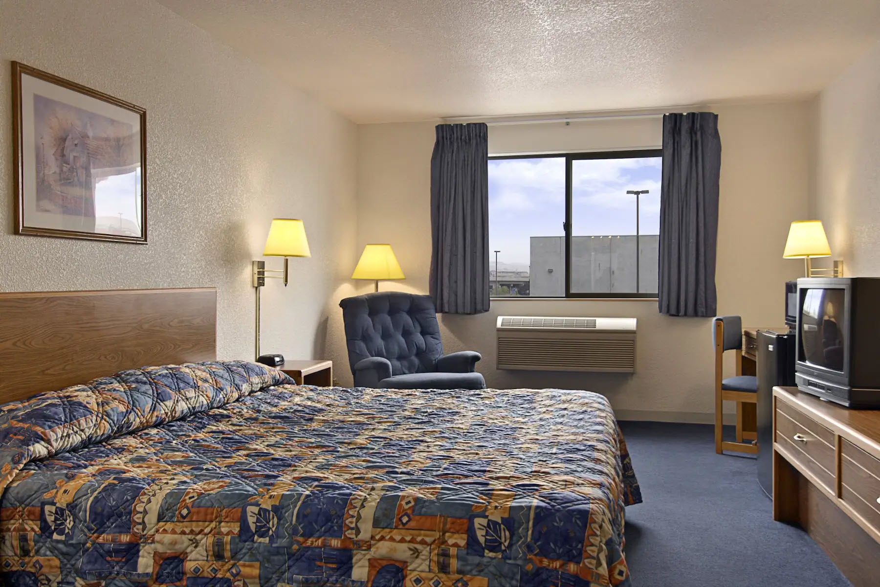 1 Queen Bed, Non-Smoking