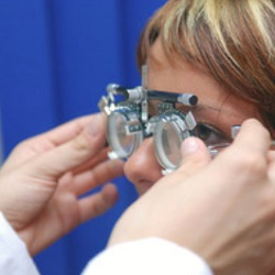Pre- and post-operative LASIK evaluations and referrals