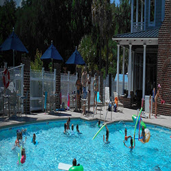 Pool & Dining Services
