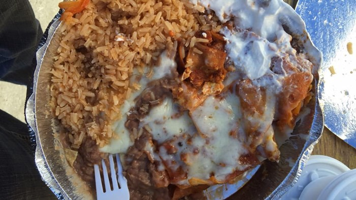 Chilaquiles con Chorizo y Huevo