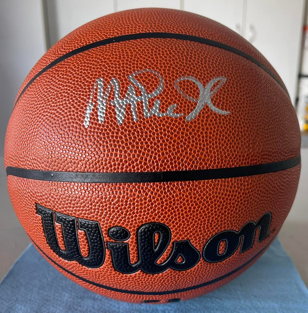 Signed Ball