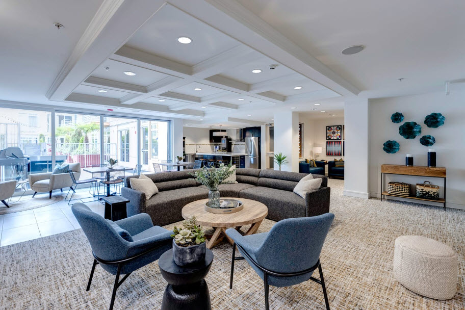 Lounge with Full Kitchen