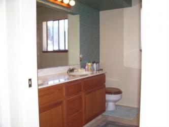 Upper Bathroom