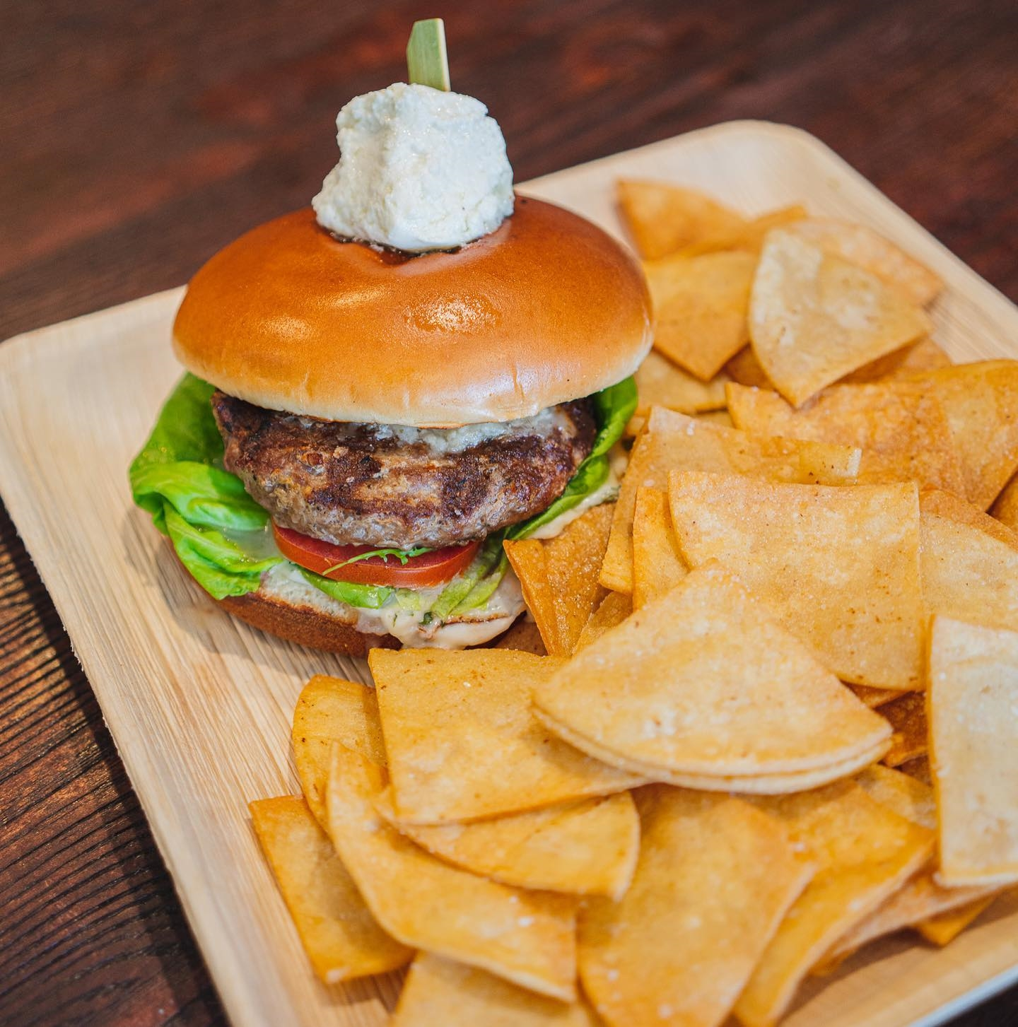 Burgers & Buns