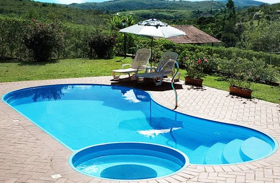 Swimming Pool & Spa Contractor/Builder