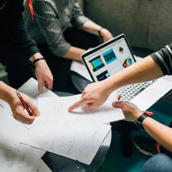 Marketing & Communication