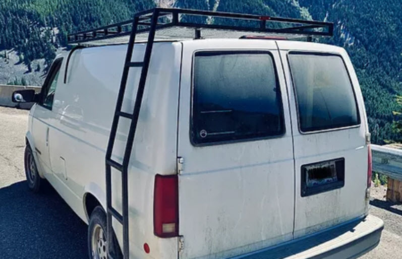 Custom-Ladder-Van-Roof-Tack