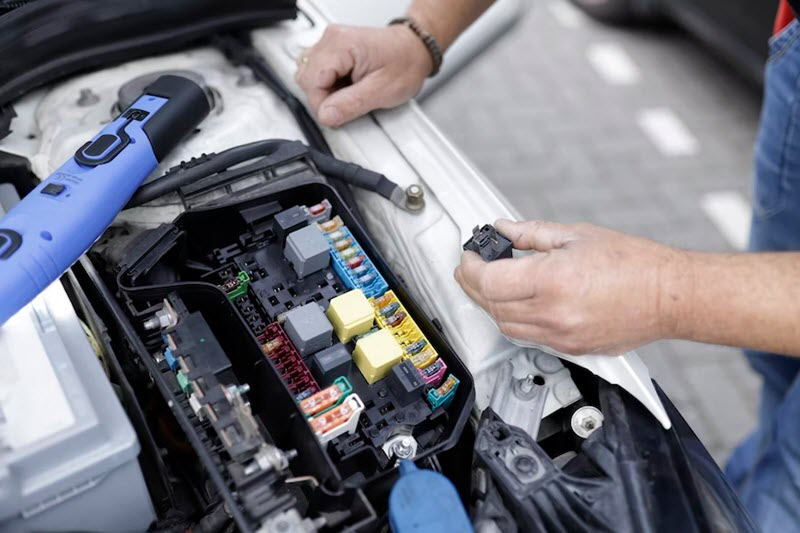 Vehicle Electrical Repair 