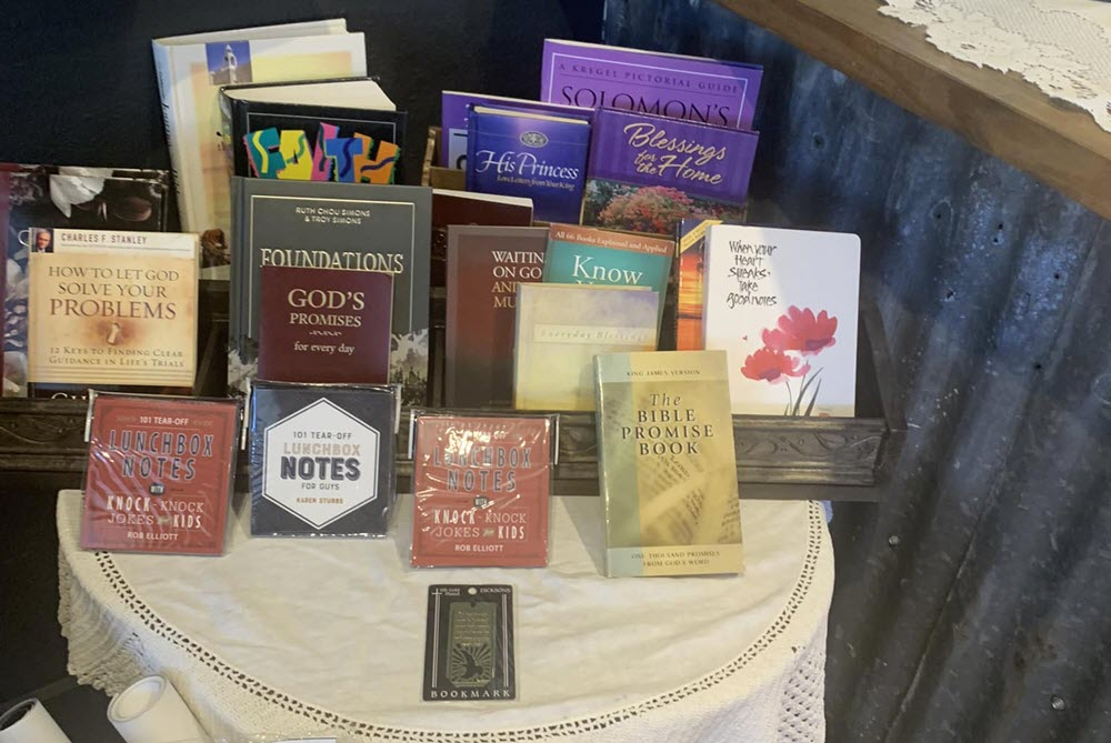 Christian Books & Gifts