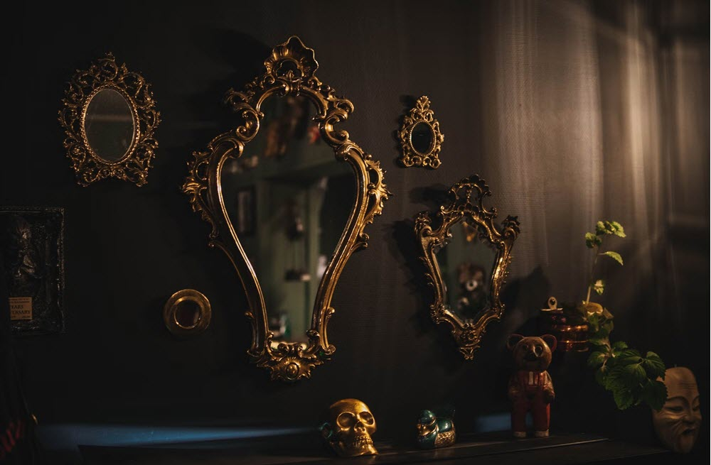 Vintage Decor Accents