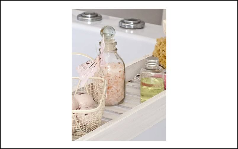Bath Bombs/Soaks/Milks