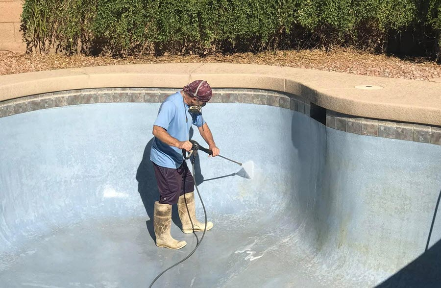 Pool Cleaning & Skimming