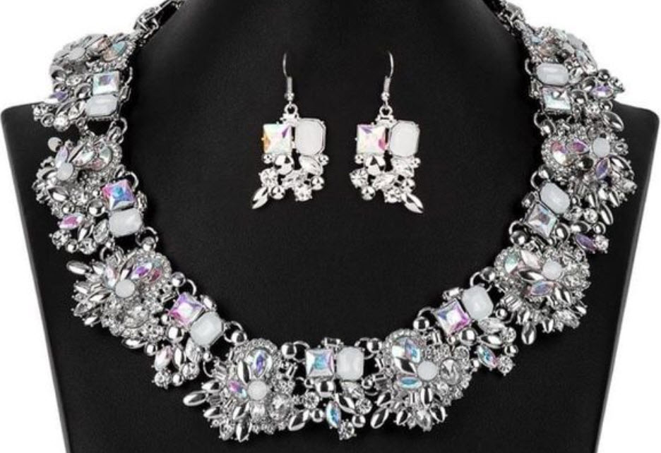 Necklace Set