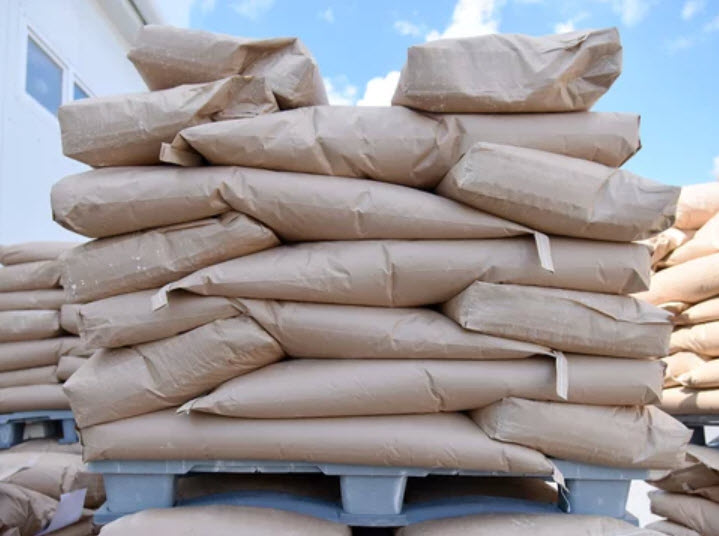 Dry fertilizers bagged and bulk