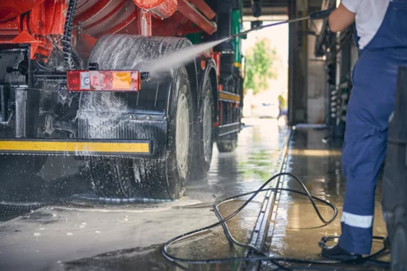 Oversized Vehicle Wash