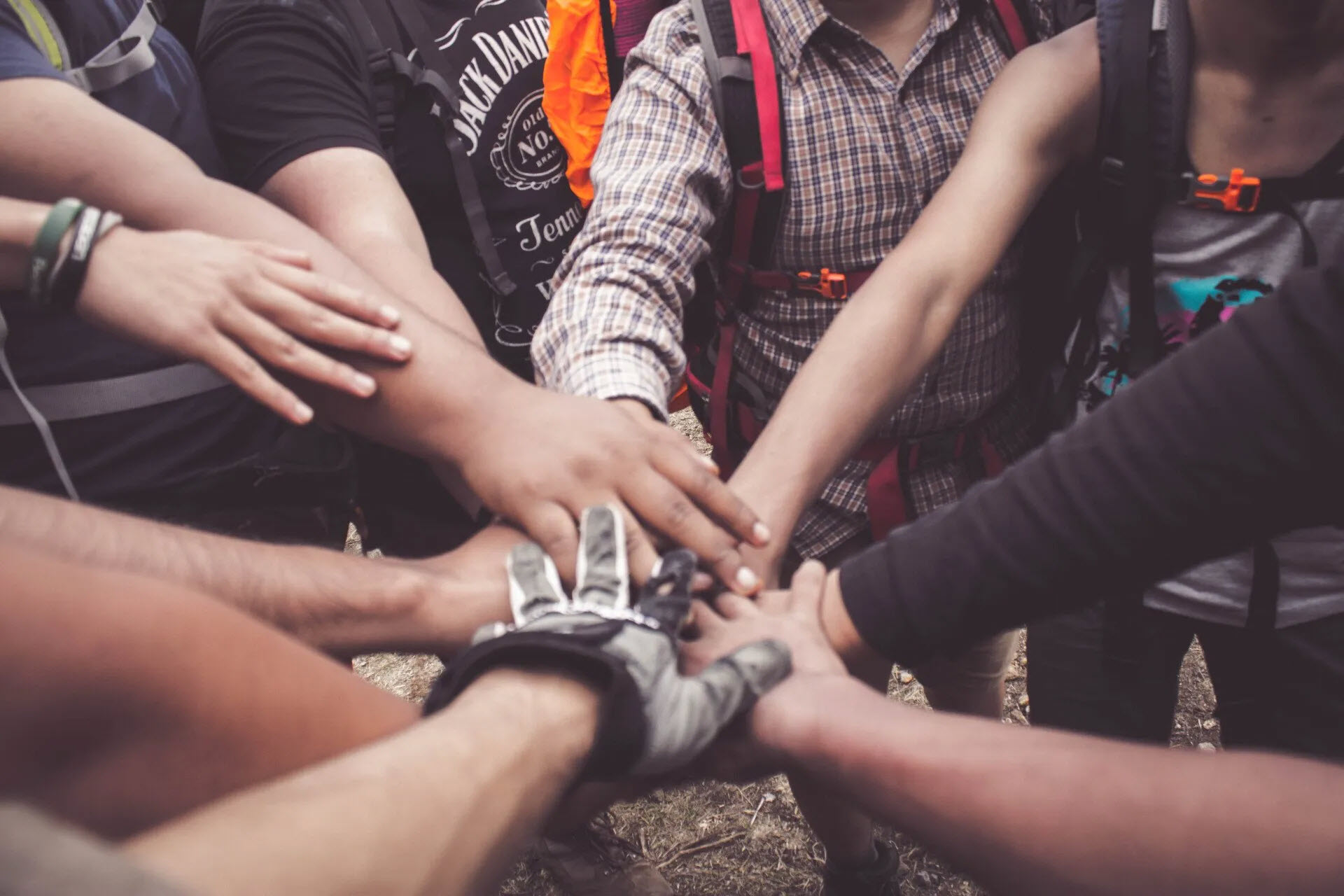  E-Community