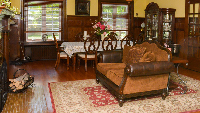 Formal Dining