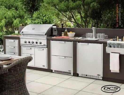 Custom Outdoor Kitchens