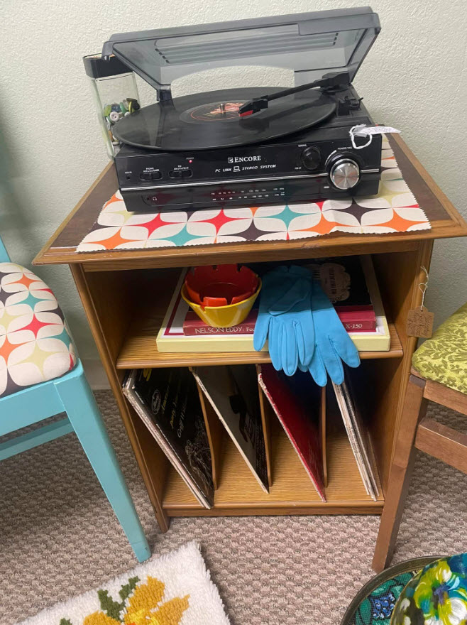 Retro Record Player Console