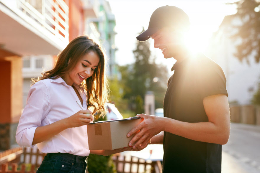 Shipping & Returns