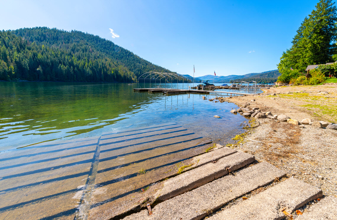 Boat Dock & Ramp