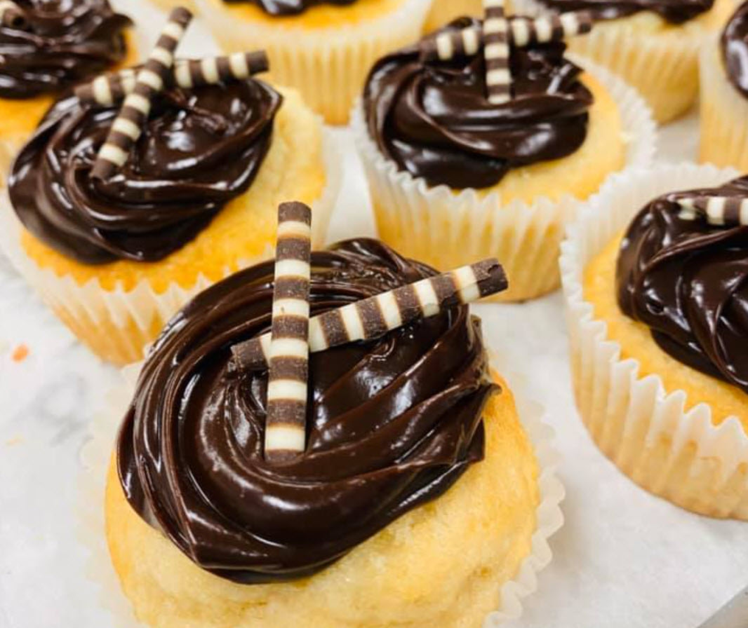 Cakes & Cupcakes